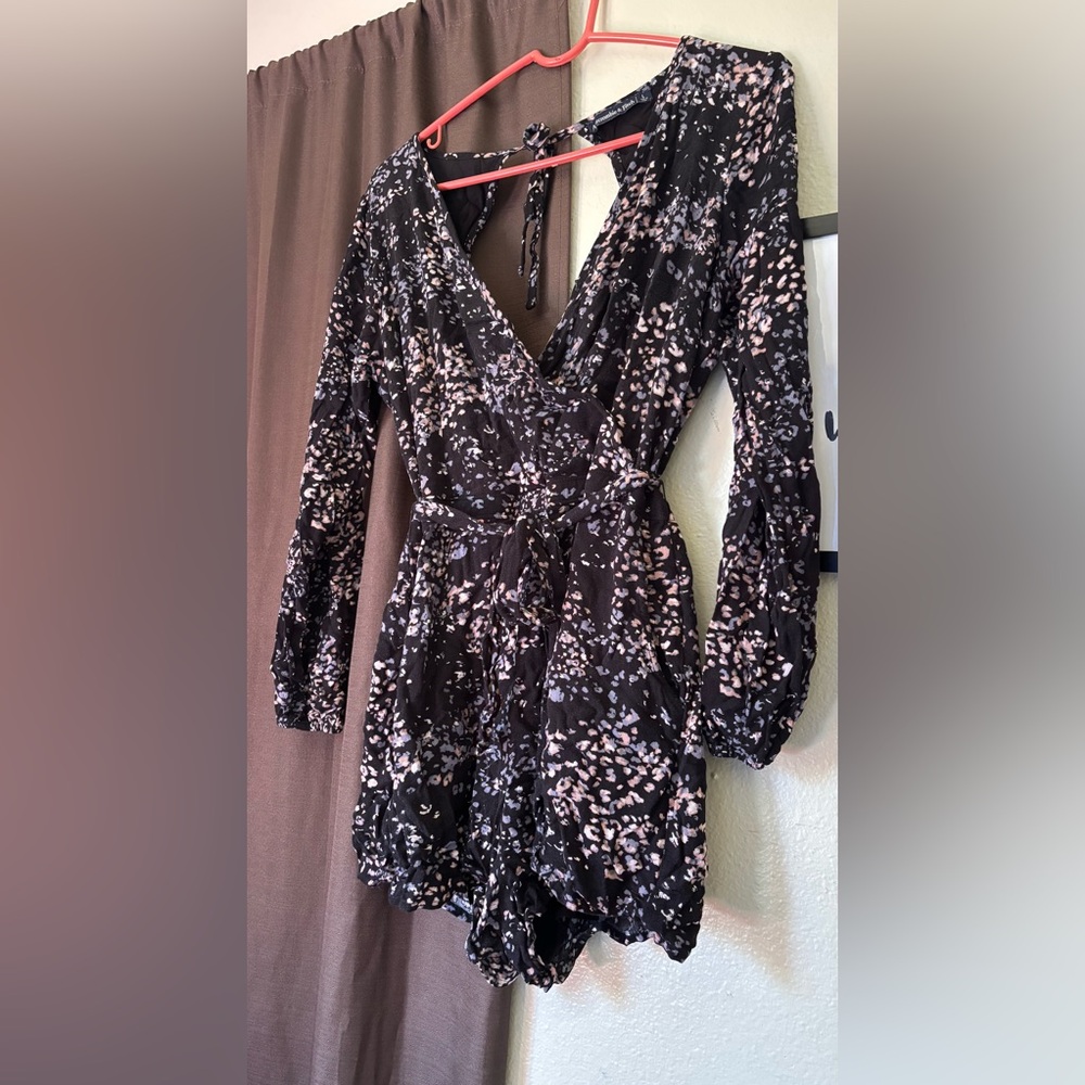Abercrombie & Fitch Black and Pink Floral Romper